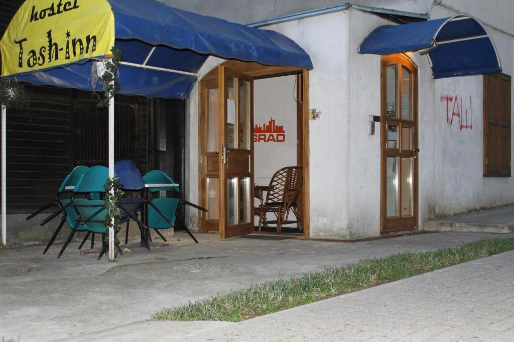 Tash Inn Hostel Белград Экстерьер фото